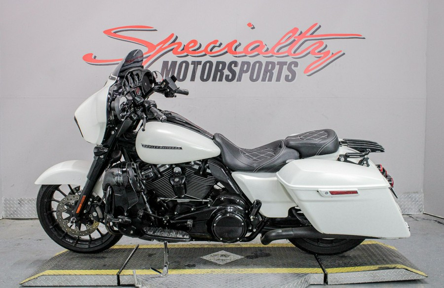 2018 Harley-Davidson Street Glide® Special