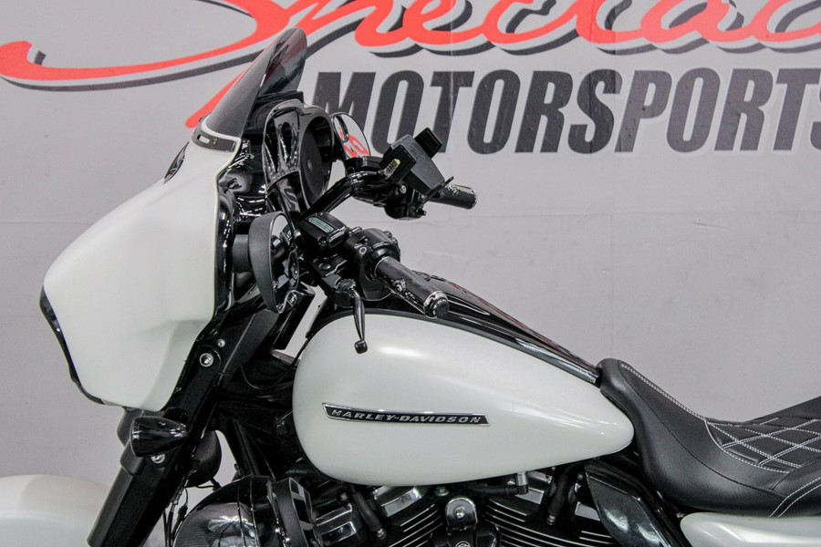 2018 Harley-Davidson Street Glide® Special