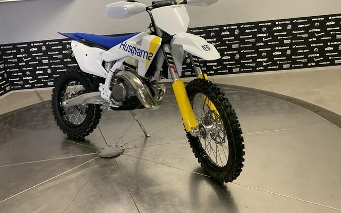 2027 HUSQVARNA TX 300 - 040255Q