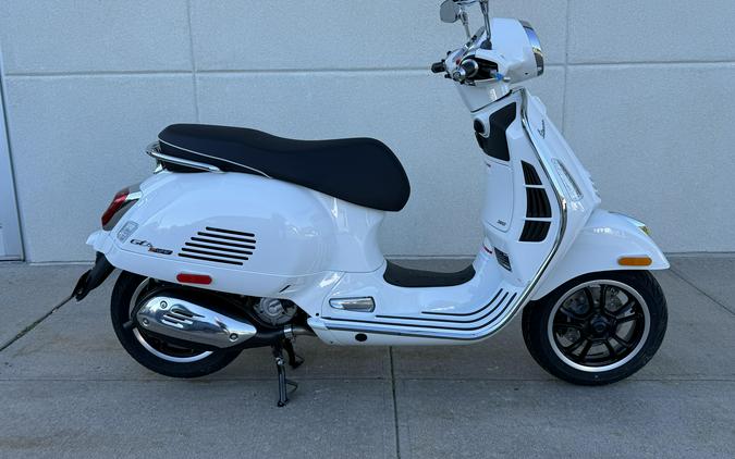 2027 Vespa GTS 310 HPE SUPER