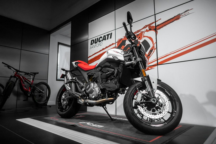 2025 Ducati Monster 937