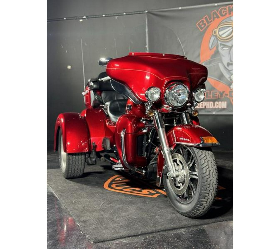 2013 Harley-Davidson® FLHTCUTG - Tri Glide® Ultra Classic®