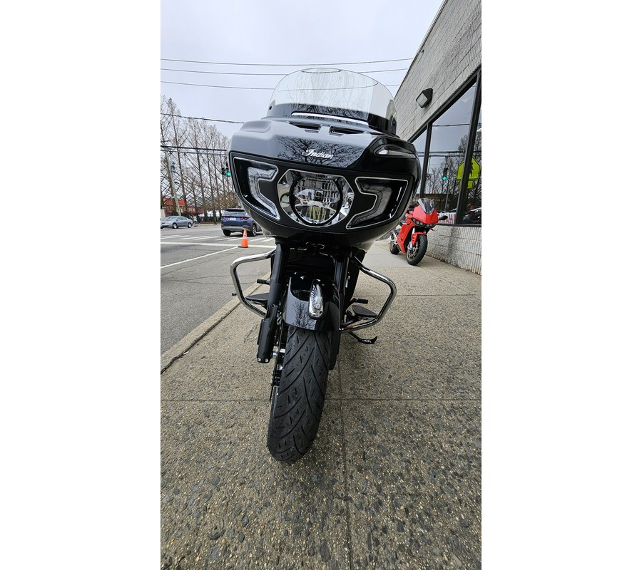 2025 Indian Challenger® Limited 112 with PowerBand Audio Package