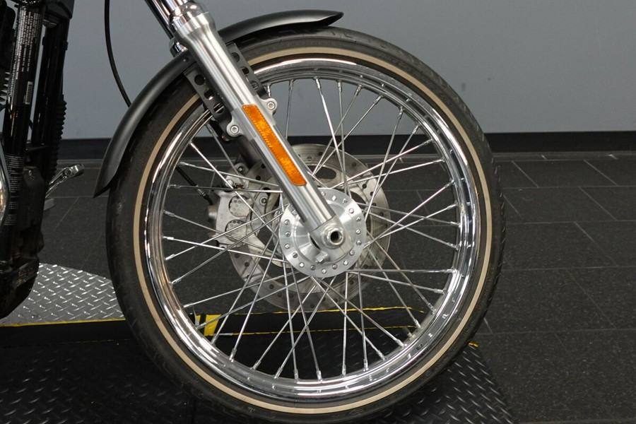 2016 Harley-Davidson 1200 Custom