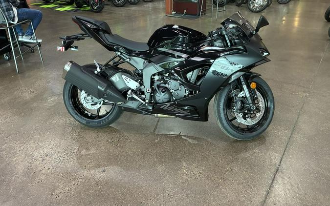2027 Kawasaki Ninja® ZX™-6R