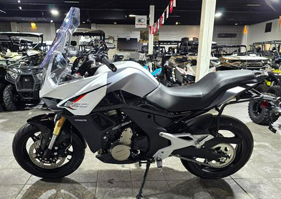 2023 CFMOTO 650 Adventura