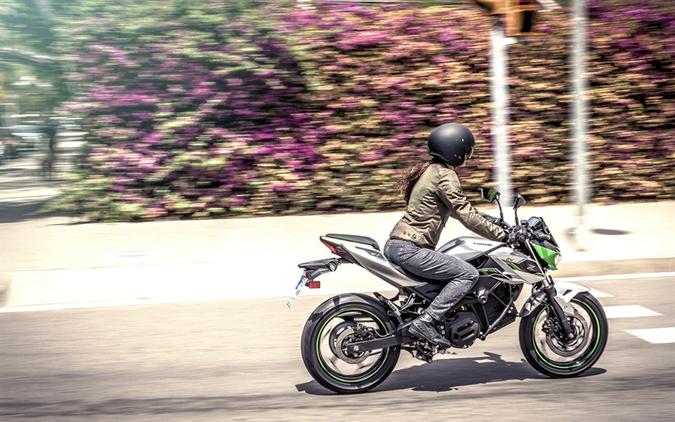 2024 Kawasaki Z® e-1 ABS - Spark a New Era As Early As December 2023!