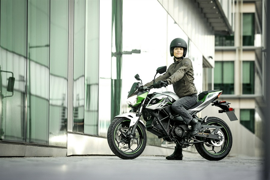 2024 Kawasaki Z® e-1 ABS - Spark a New Era As Early As December 2023!