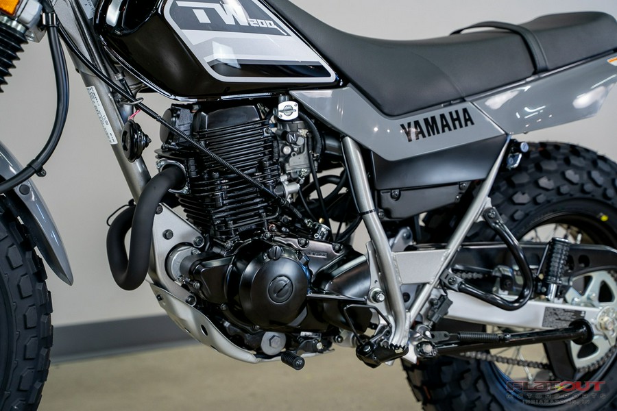 2025 Yamaha TW200