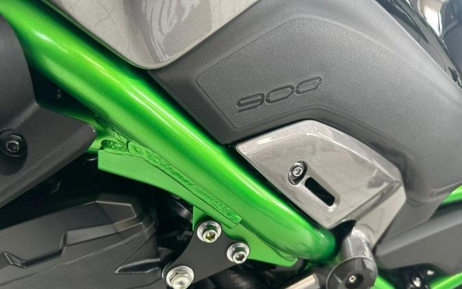 2025 Kawasaki METALLIC MATTE GRAPHITE GRAY Z9