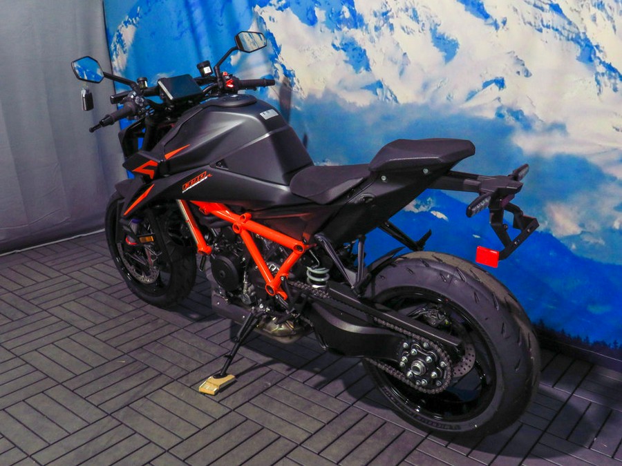 2024 KTM 1390 Super Duke R EVO