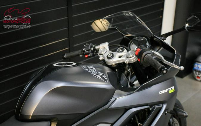 2025 Triumph Daytona 660 Satin Granite/Satin Black