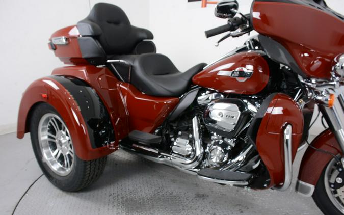 2024 Harley-Davidson FLHTCUTG Tri Glide Ultra