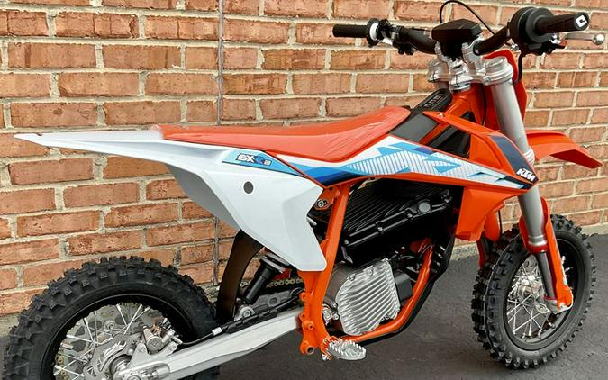 New 2024 KTM SX-E 3