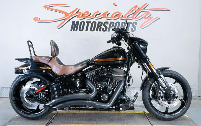 2016 Harley-Davidson CVO™ Pro Street Breakout®