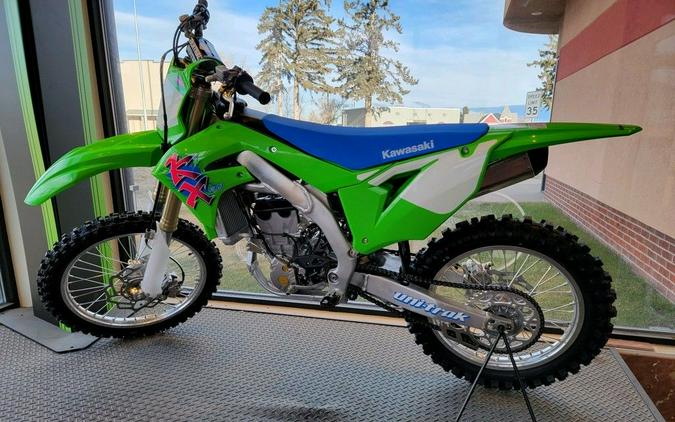 FIRST LOOK! 2024 KAWASAKI KX250, KX112, KX85 & KX65 MODELS