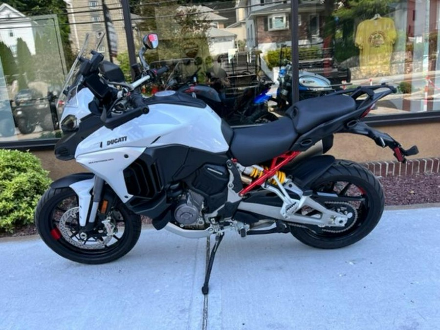 2023 Ducati Multistrada V4S Iceberg White - Alloy Wheels