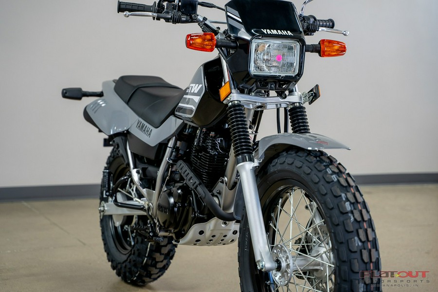 2025 Yamaha TW200