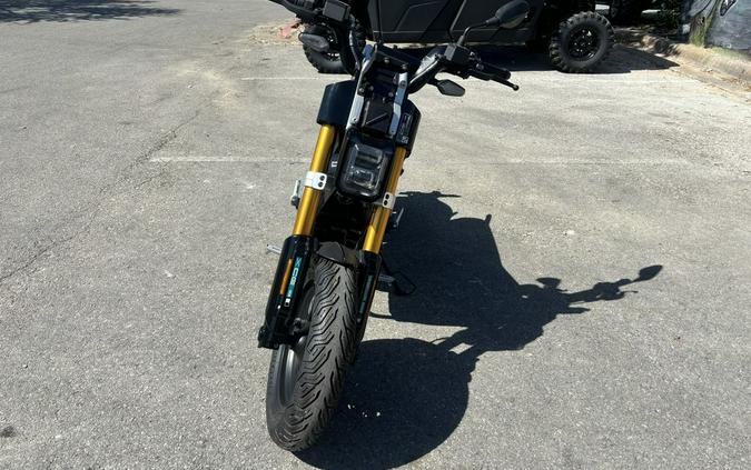 2025 BMW CE 02 Cosmic Black