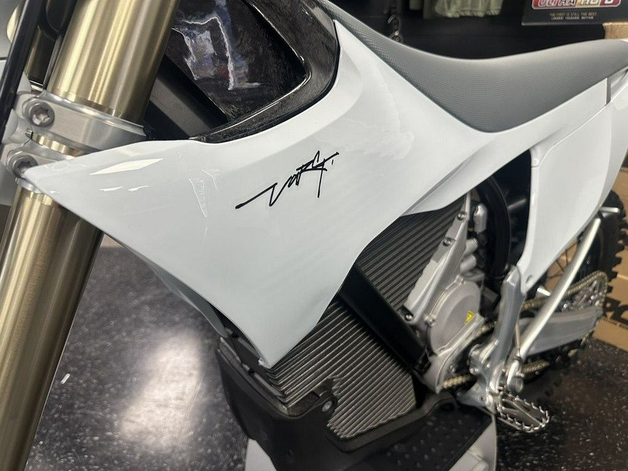 2024 Stark VARG Alpha MX 19"_80HP