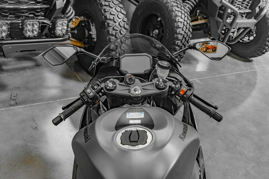 2025 Kawasaki Ninja ZX-6R