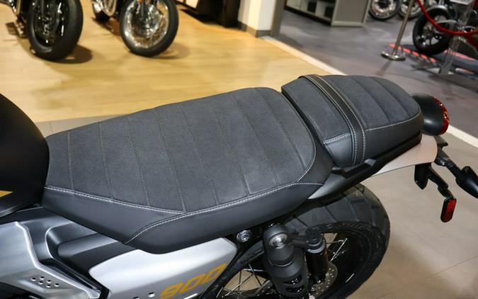 2026 Triumph Scrambler 900 Matt khaki green