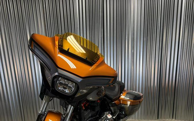 2026 Harley-Davidson CVO Street Glide Torched Orange CVO Tri-Tone