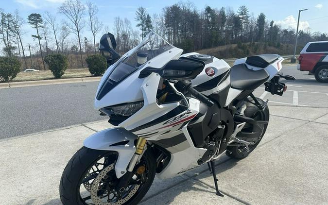 2027 Honda CBR1000RR
