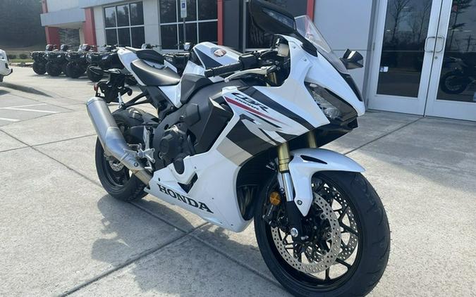 2027 Honda CBR1000RR