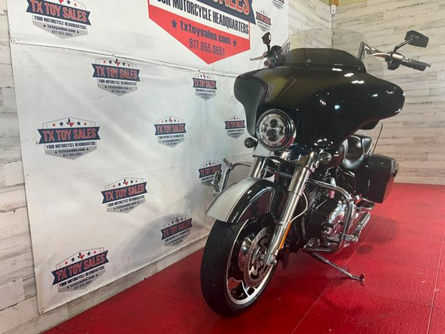 2013 Harley-Davidson Street Glide Base