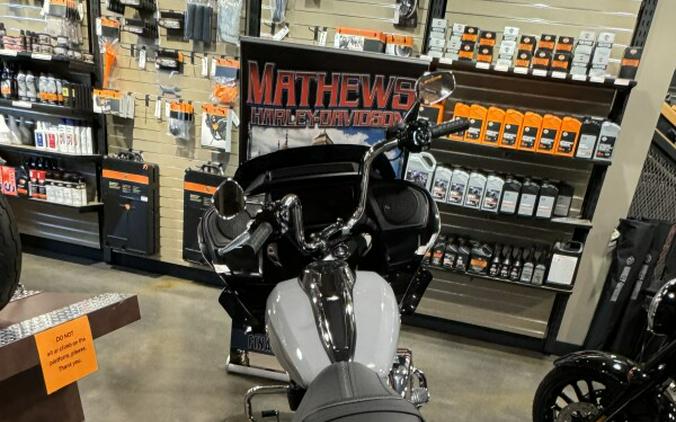 2024 Harley-Davidson Road Glide™ Billiard Gray