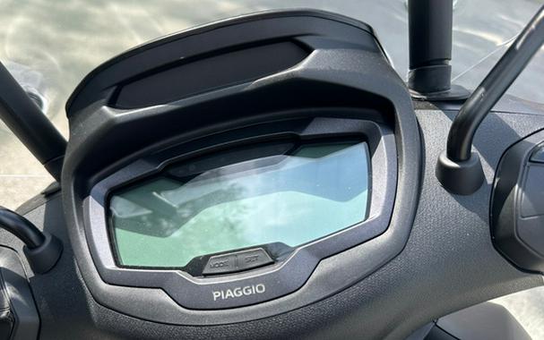2027 Piaggio BV400 S