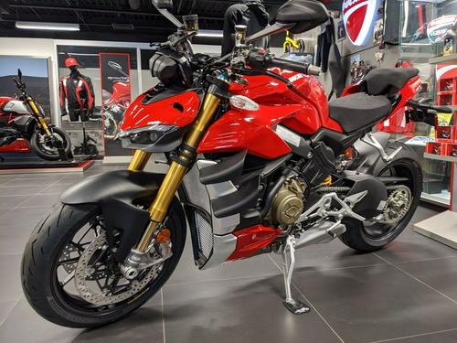 2020 Ducati Streetfighter V4 S Review (25 Fast Facts)