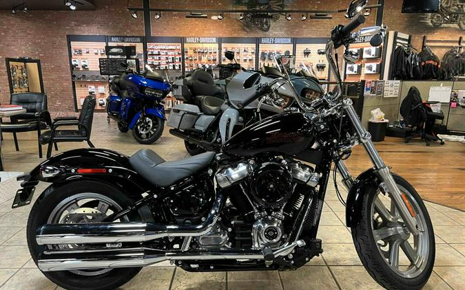 2024 Harley-Davidson Softail Standard Vivid Black