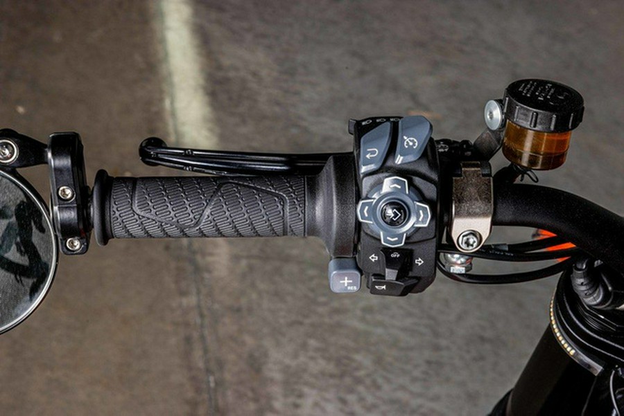 2022 KTM 1290 Super Duke R EVO