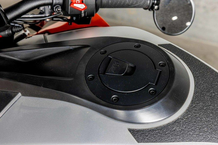 2022 KTM 1290 Super Duke R EVO