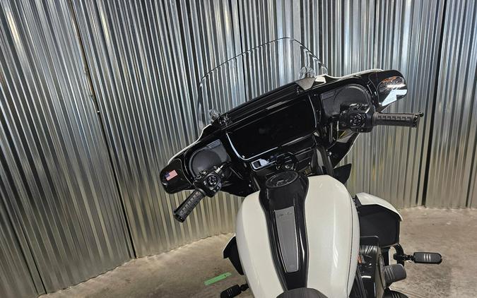 2026 Harley-Davidson Street Glide Limited White Onyx Pearl Black Trim