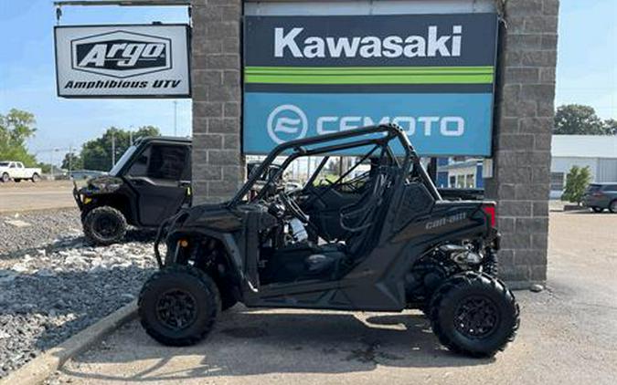 2023 Can-Am Maverick Trail DPS 700