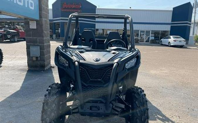 2023 Can-Am Maverick Trail DPS 700