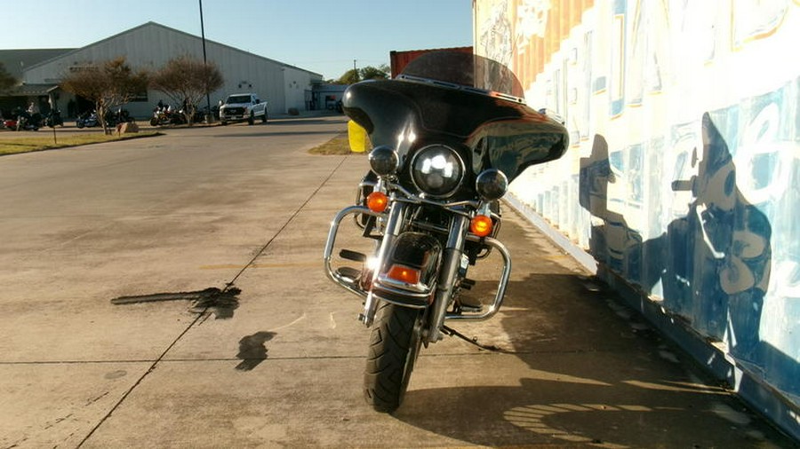 2013 Harley-Davidson® FLHTC - Electra Glide® Classic