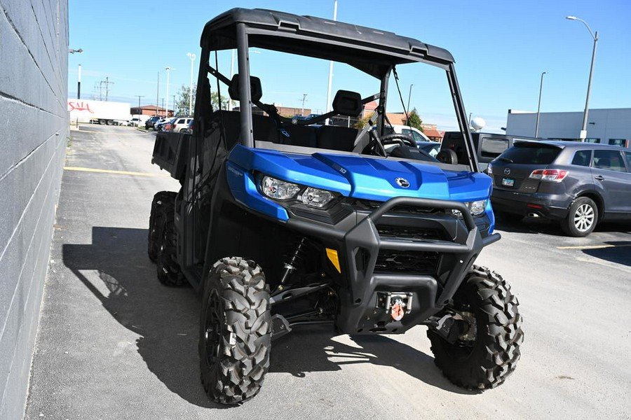 2023 Can-Am® Defender 6x6 XT HD10