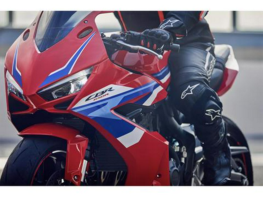 2025 Honda CBR650R E-Clutch