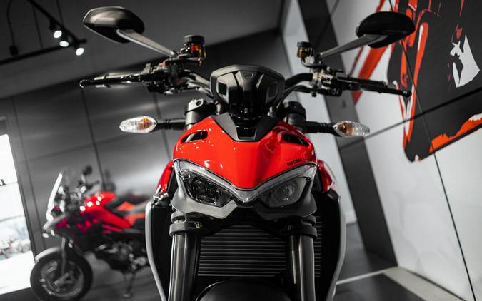 2024 Ducati Streetfighter V2 Red