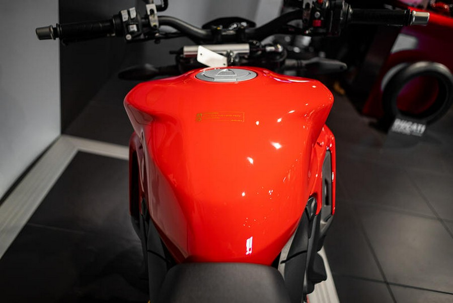 2024 Ducati Streetfighter V2 Red