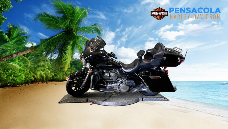 2018 Harley-Davidson® Ultra Limited Vivid Black