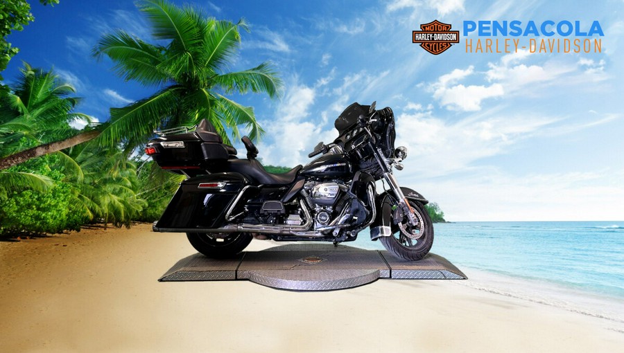 2018 Harley-Davidson® Ultra Limited Vivid Black