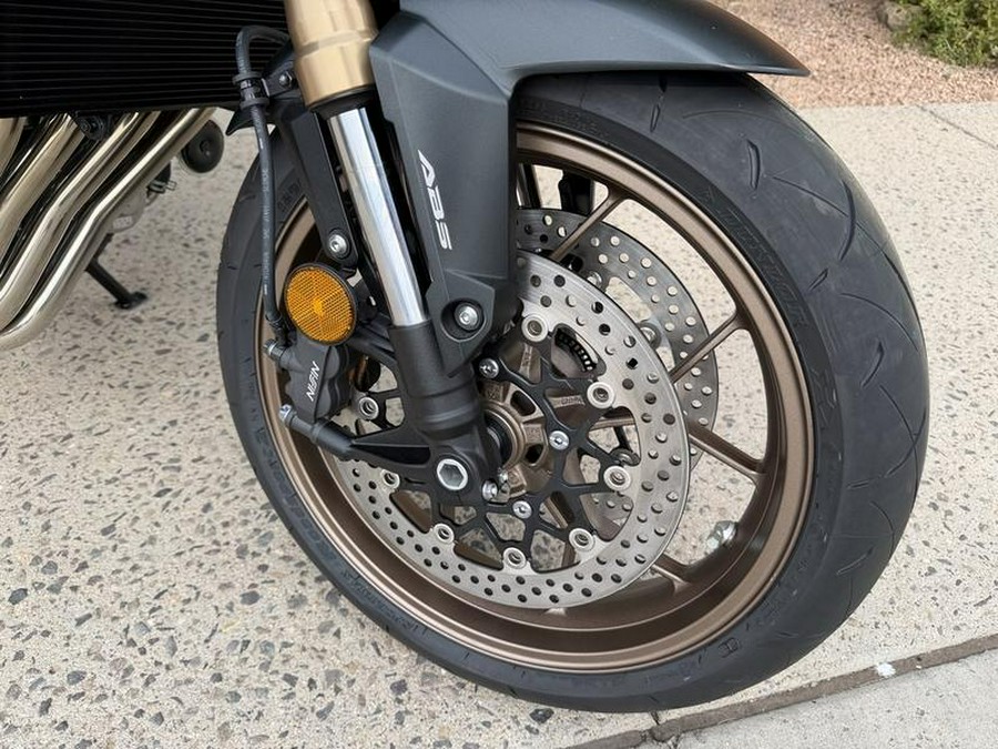2025 Honda® CB650R E-Clutch