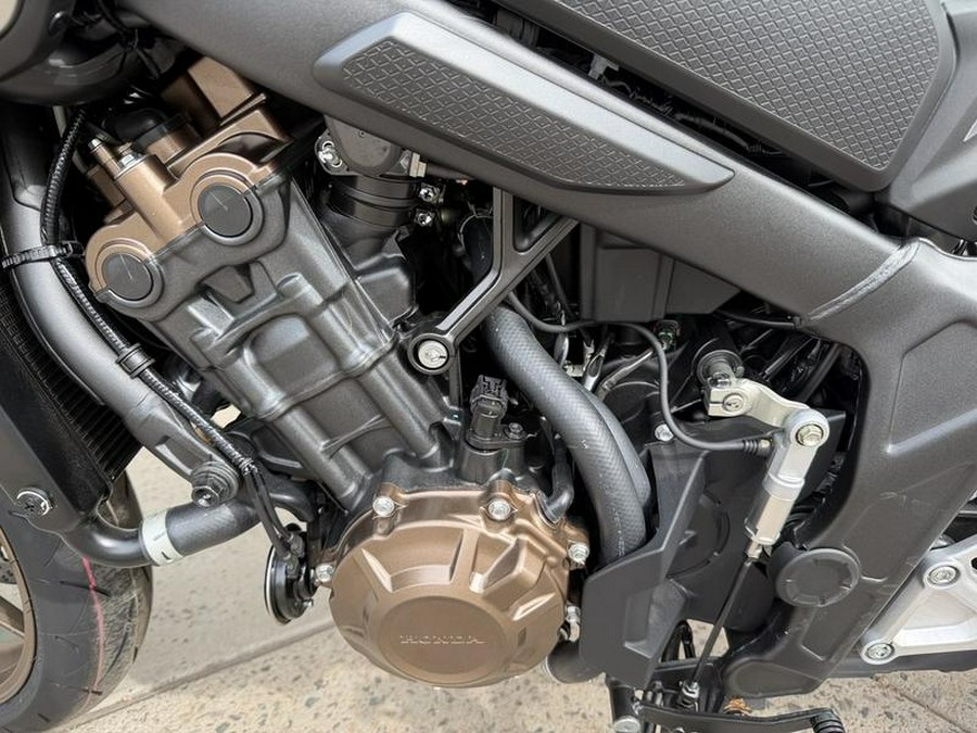 2025 Honda® CB650R E-Clutch