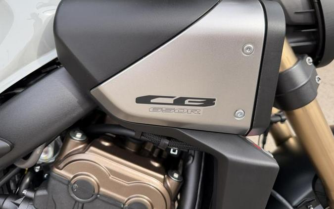 2025 Honda® CB650R E-Clutch