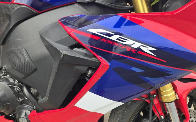 2024 HONDA CBR1000RR BASE